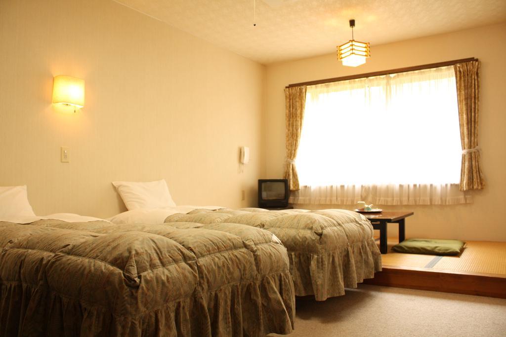 Hotel St. Malte Hakuba Rum bild